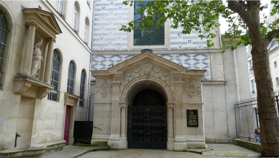 Cathedrale Sainte Croix des Arméniens.jpg