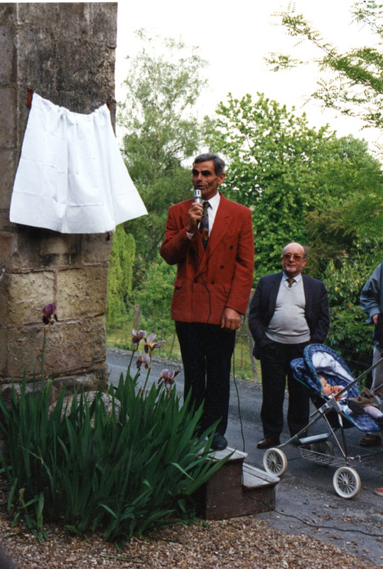 Pose de la plaque à la Véronique